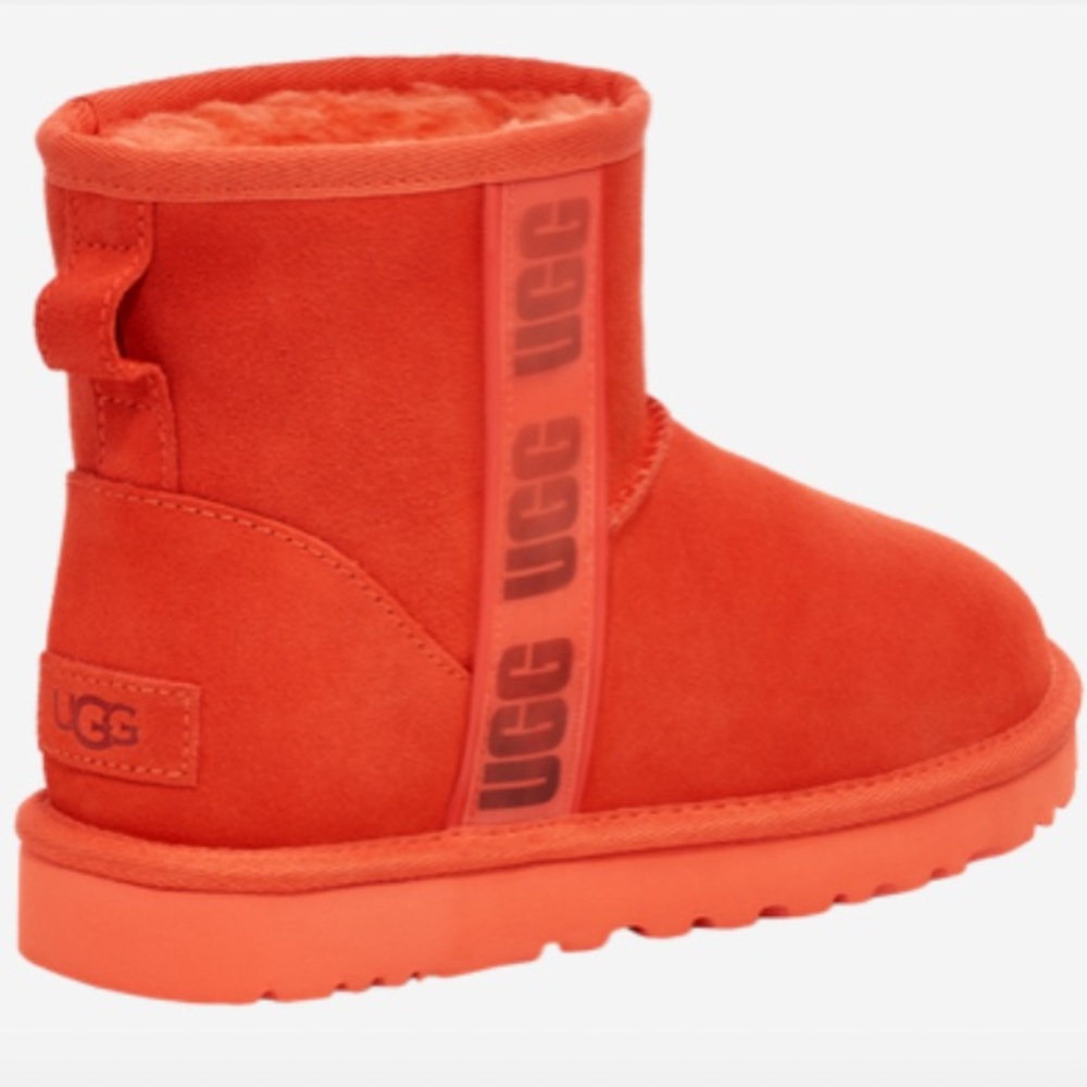 UGG Classic Mini Slide Logo size 5